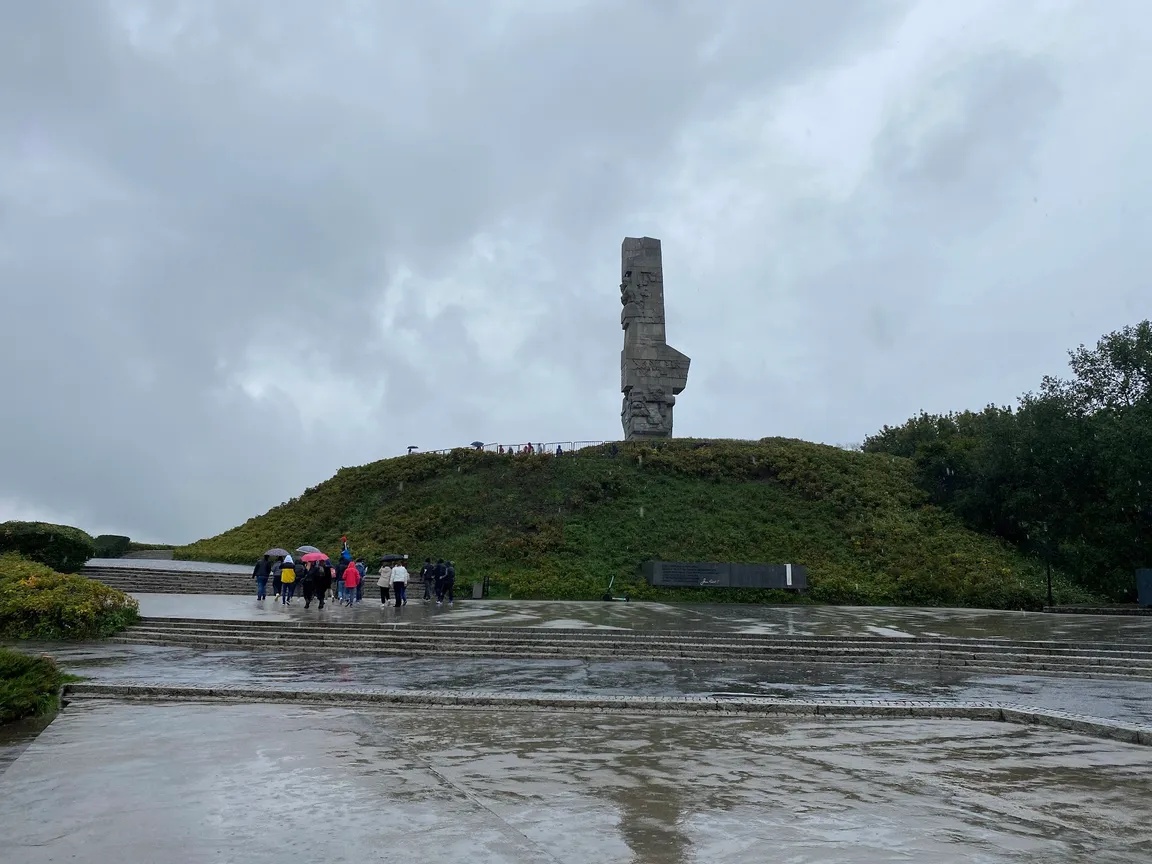 Westerplatte ruiny Nowych Koszar