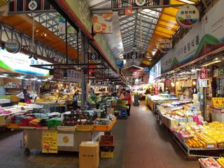 Dongmun Traditional Market