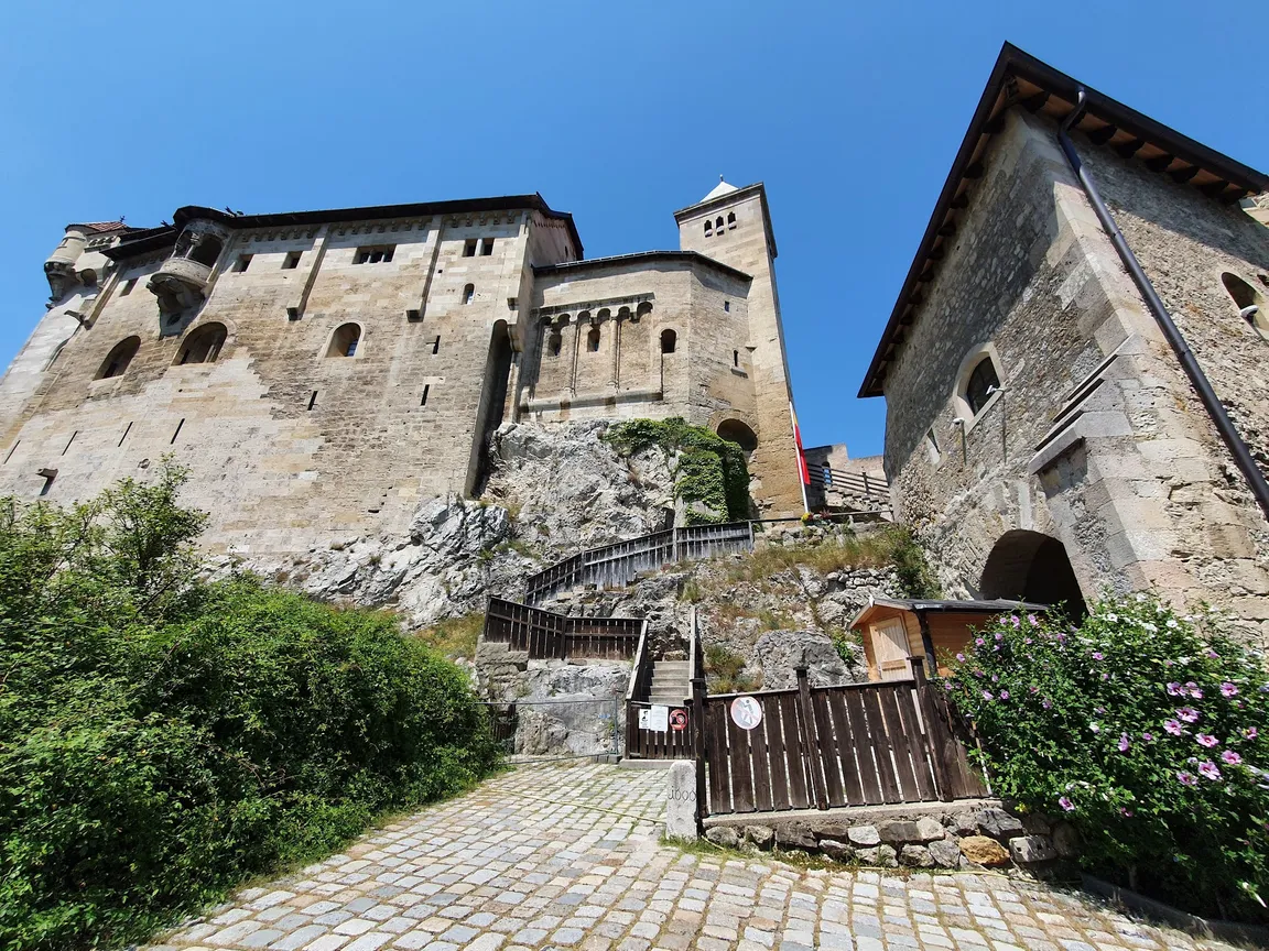 Zamek Liechtenstein