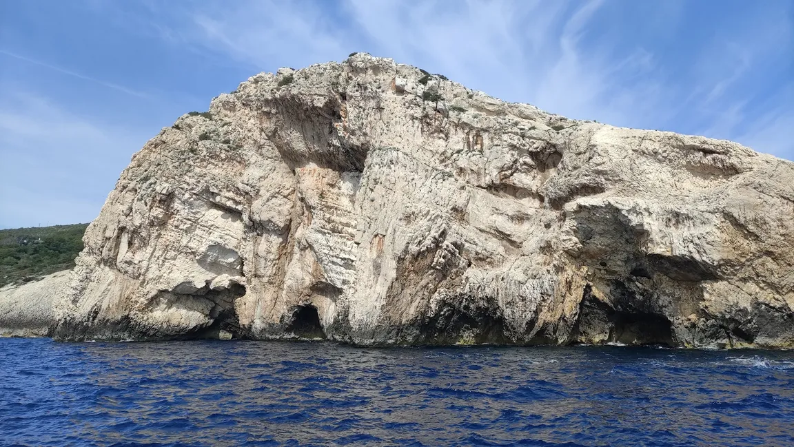 Modra Špilja