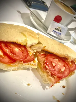 Cafetería Auxiliadora