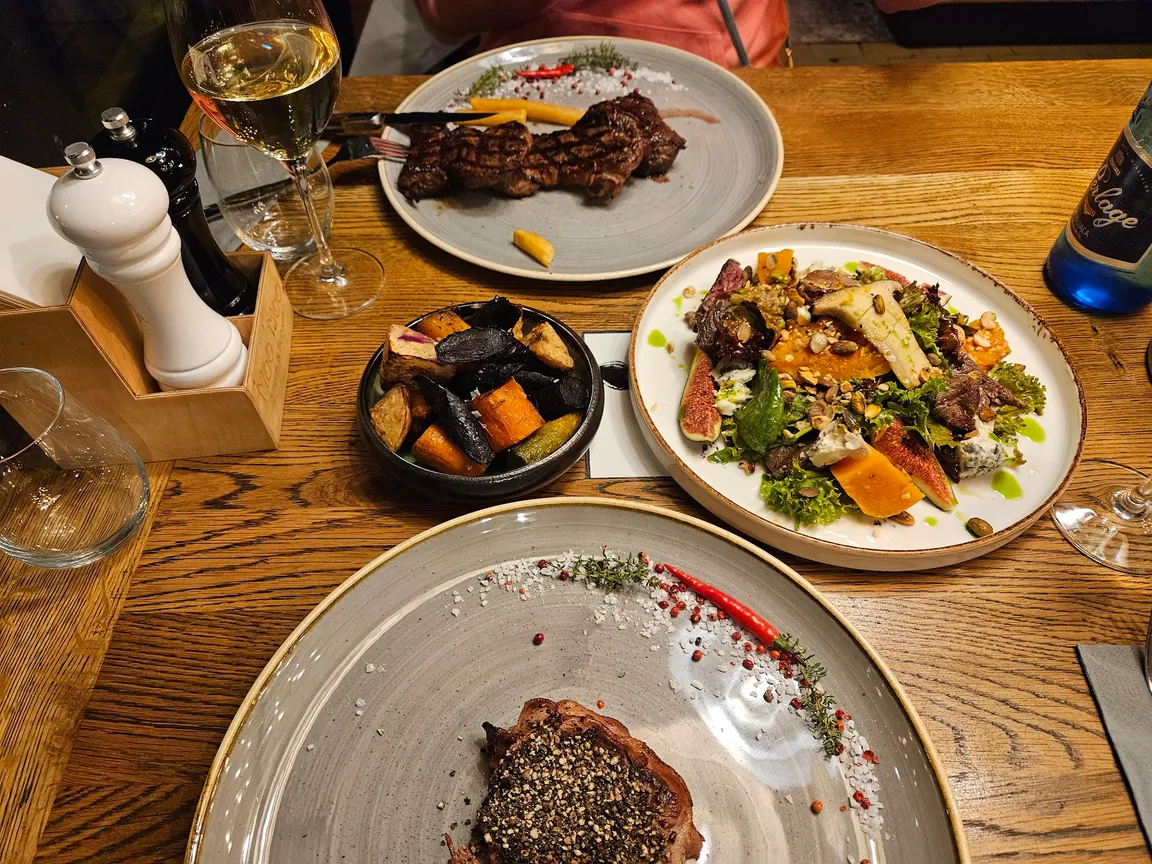 Moo Moo Steak & Wine