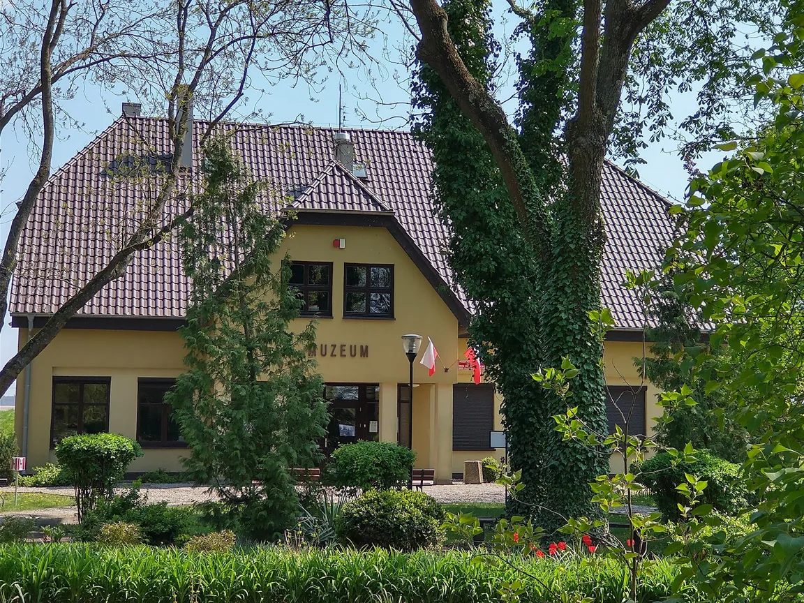 Rezerwat Archeologiczny – Gród Piastowski w Gieczu