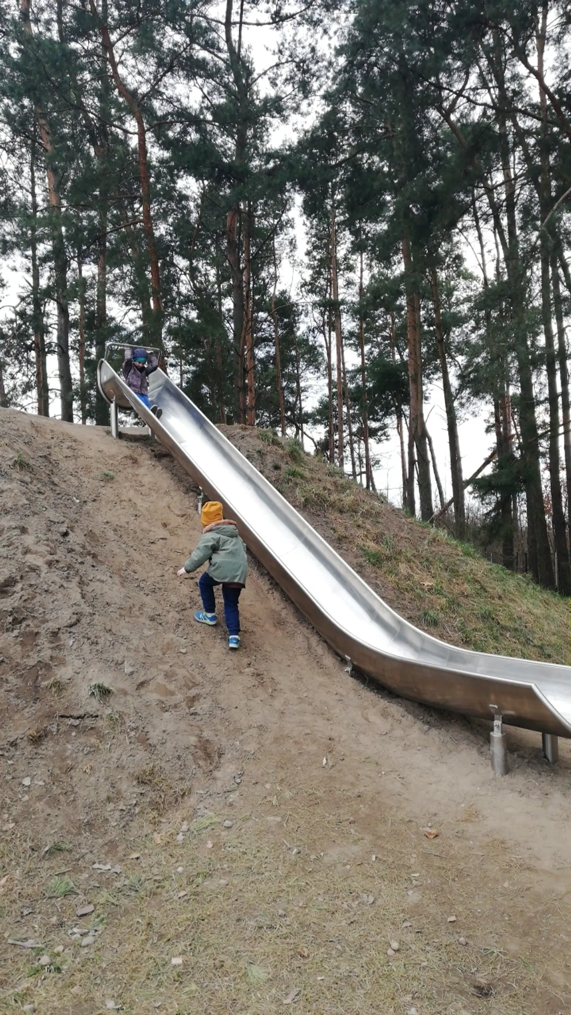 Leśny Plac Zabaw - Sołectwo Cegielnia