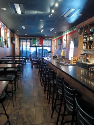 Chales Kitchen & Cantina
