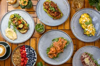 Artista - Brunch & Specialty Coffee *By Day - Italian Dinner & Cocktails *By Night - Amsterdam Centrum