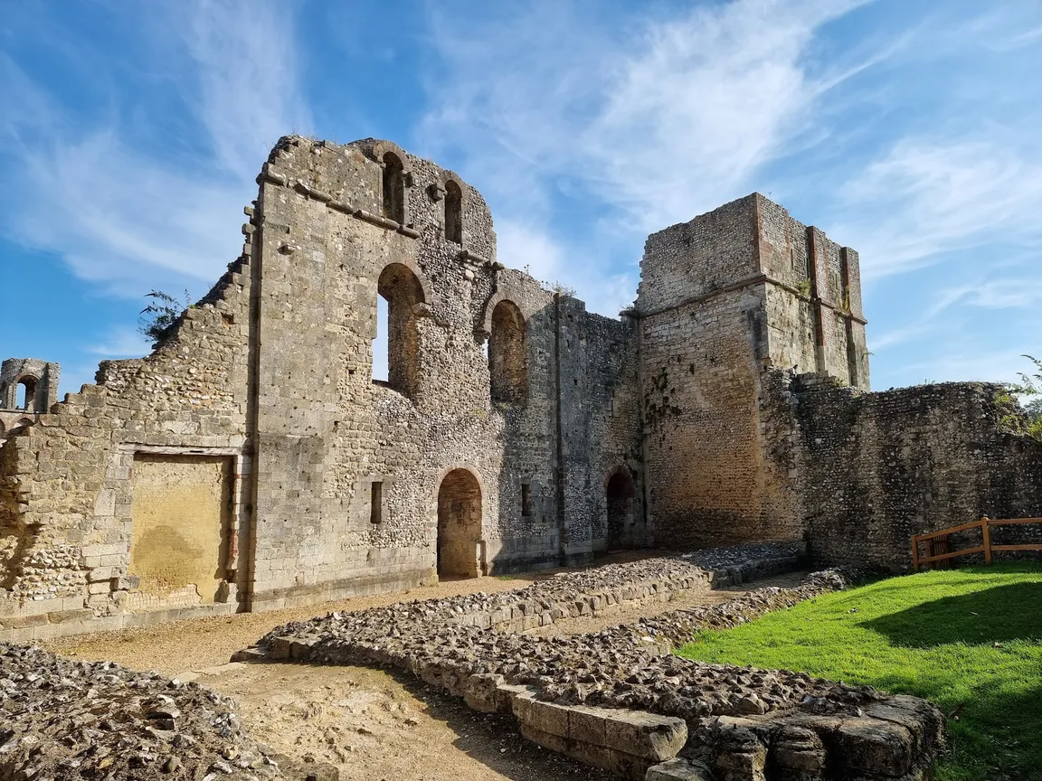 Wolvesey Castle (Old Bishop's Palace)