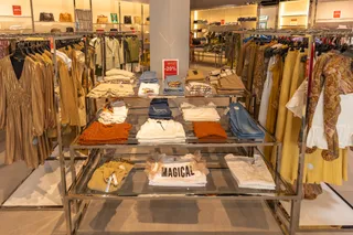 FASHION HOUSE Outlet Centre Militari