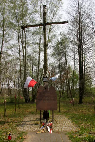 Dolina 96 Dębów Smoleńskich