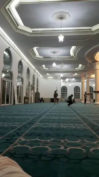 Sheikh Hazza Mosque Park