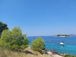 Spomenik "Ribar pod osti".