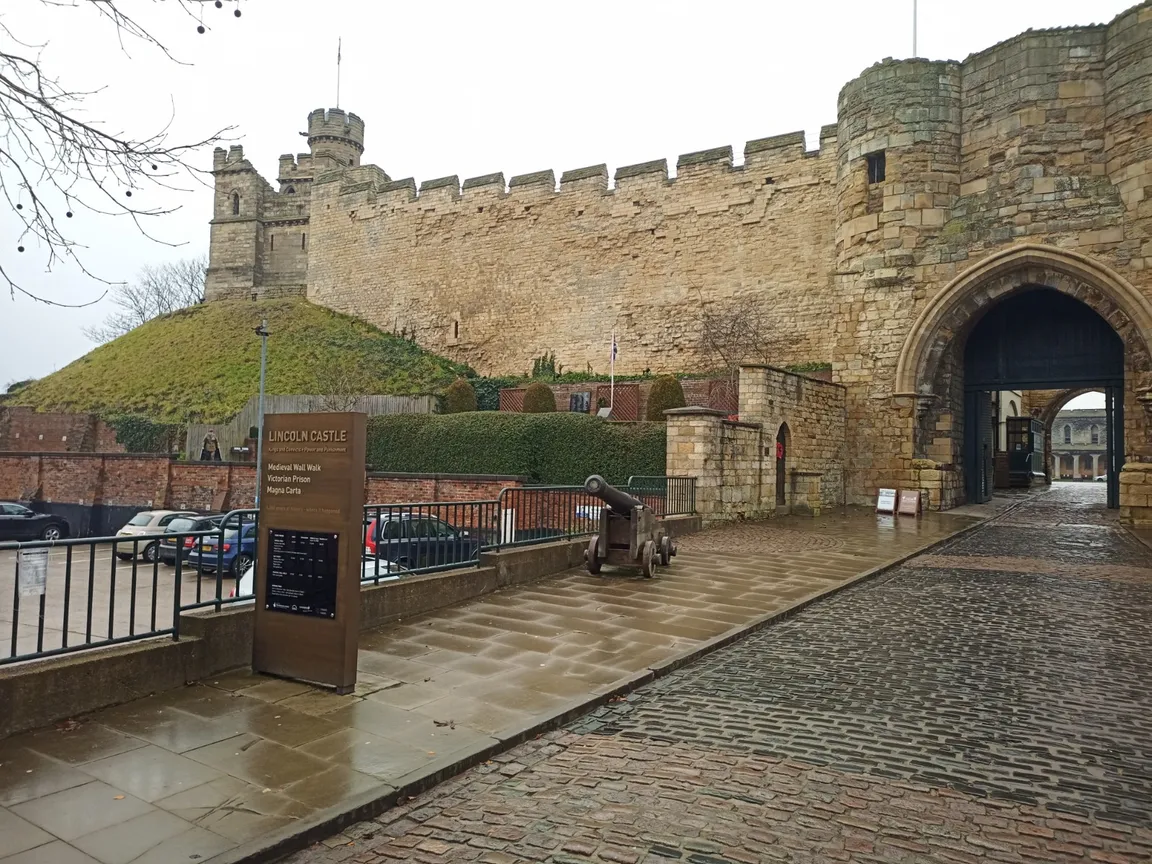 Lincoln Ghost Walks