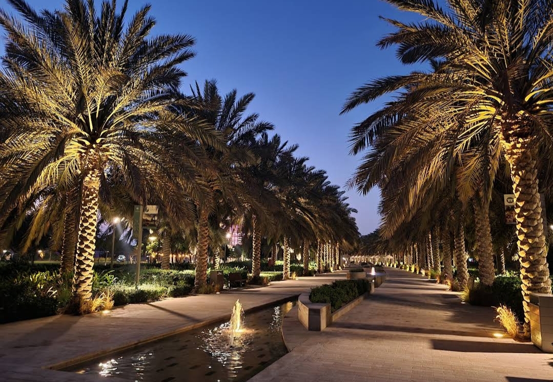Umm Al Emarat Park | Hopsa
