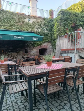 Cafe Fosa Restauracja Włoska & Pub
