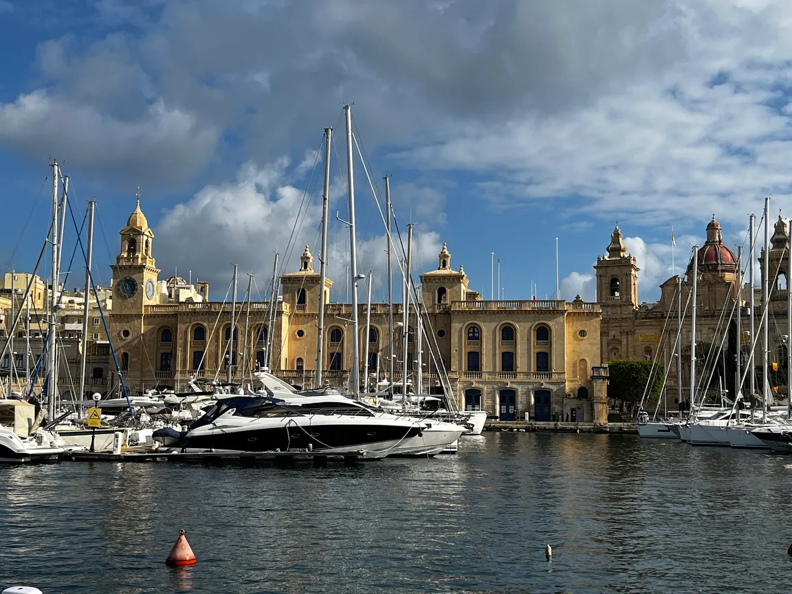 Parking Valletta