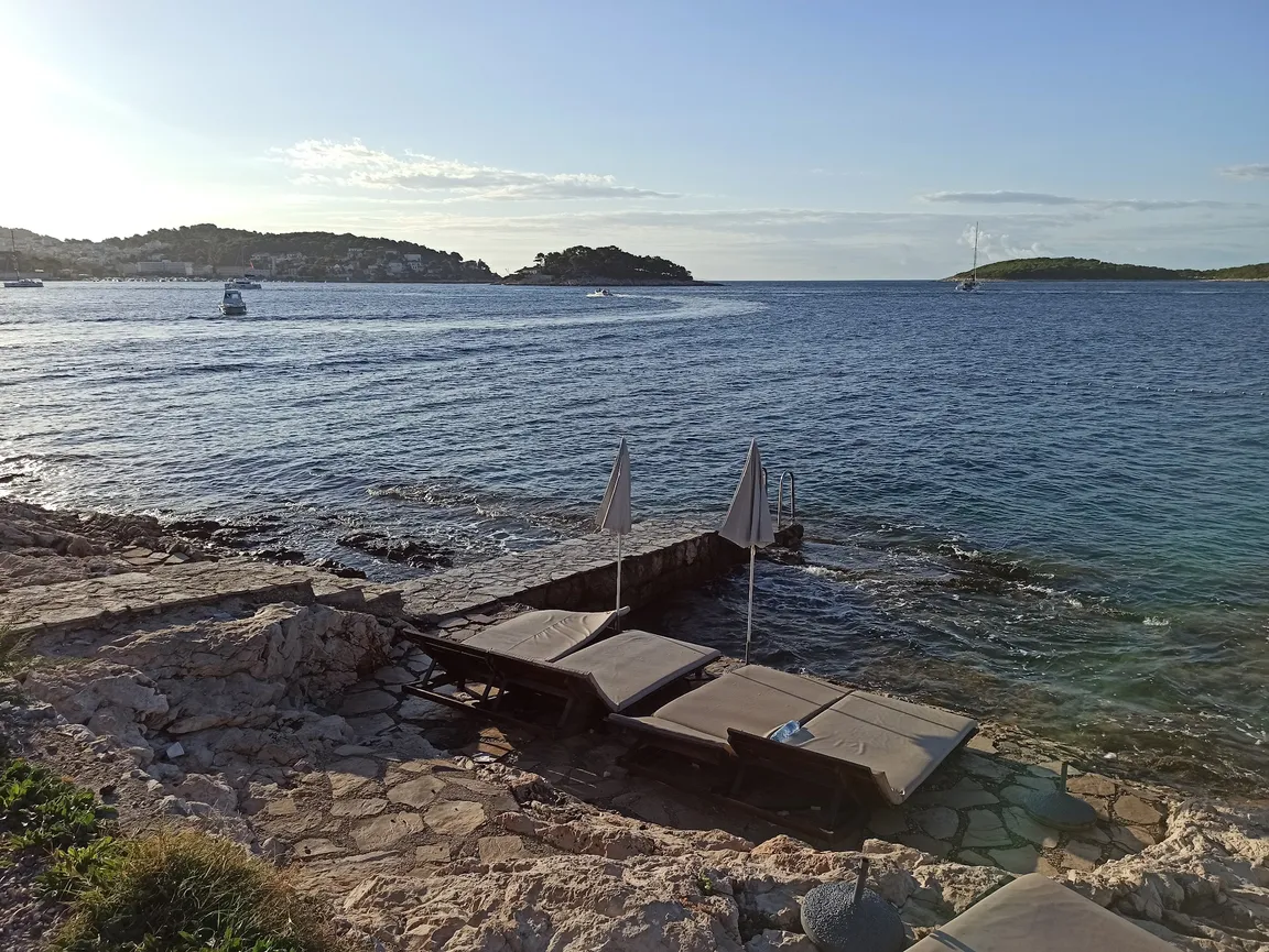 Bonj Beach