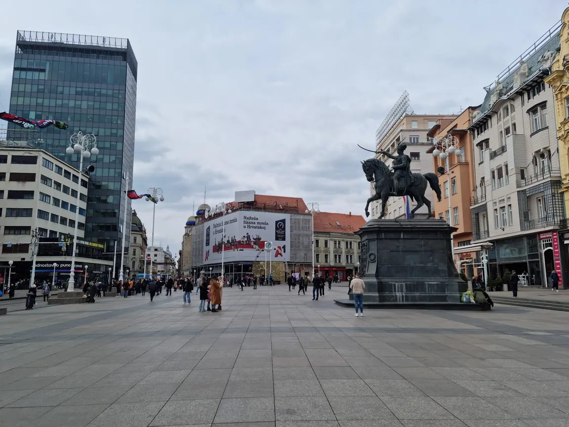 Konny pomnik bana Josipa Jelačicia