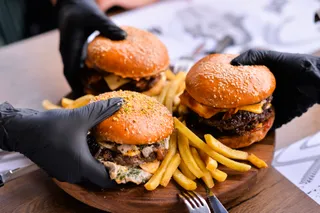 Burgerizza Burger Bar