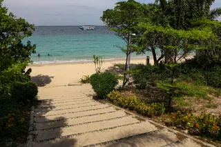 Ta Yai Beach ( หาดตายาย )