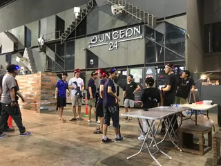 ยกพวกยิง เลเซอร์เกมส์ - Yok Pok Ying Laser Games