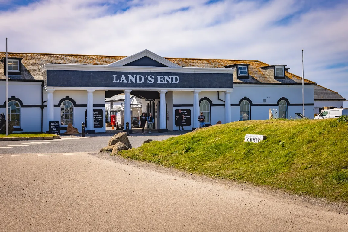 Land’s End