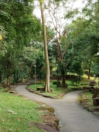 Hilltop @ Woodlands Town Park East