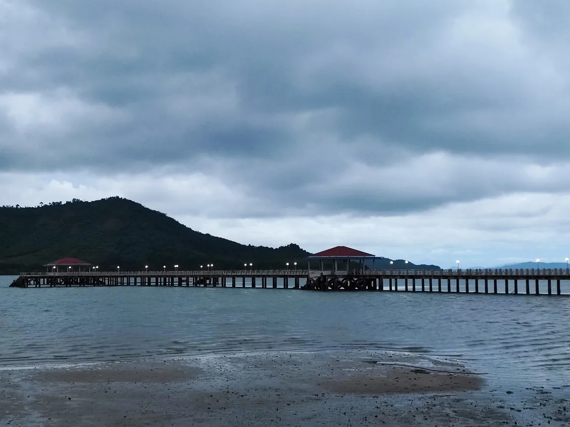Laem Sai Seafood