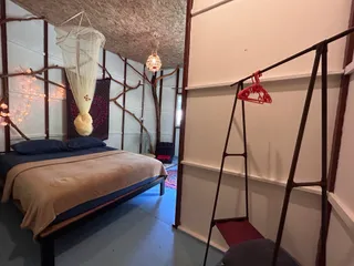 Hippy Hut