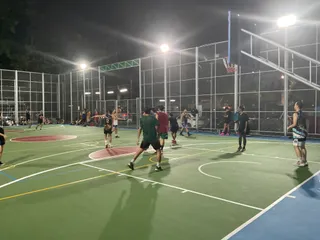 สนามบาสเกตบอล กก.ดส.