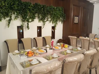 Mah Behesht