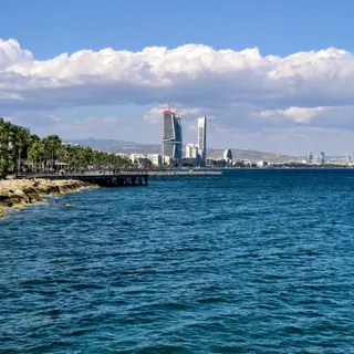 Molos Piers