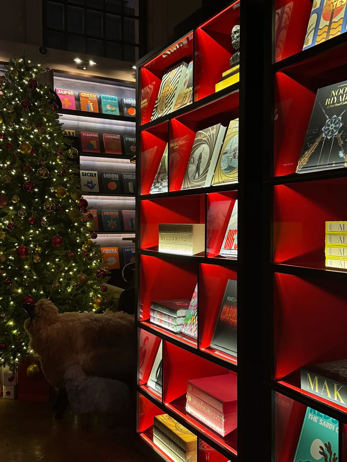 Swans Bar at Maison Assouline