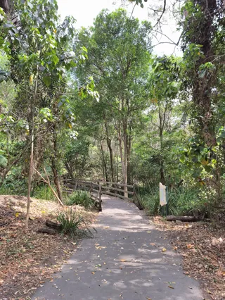 Giwadha Track