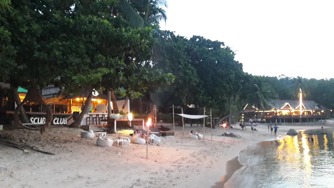 Sunset beach club koh tao