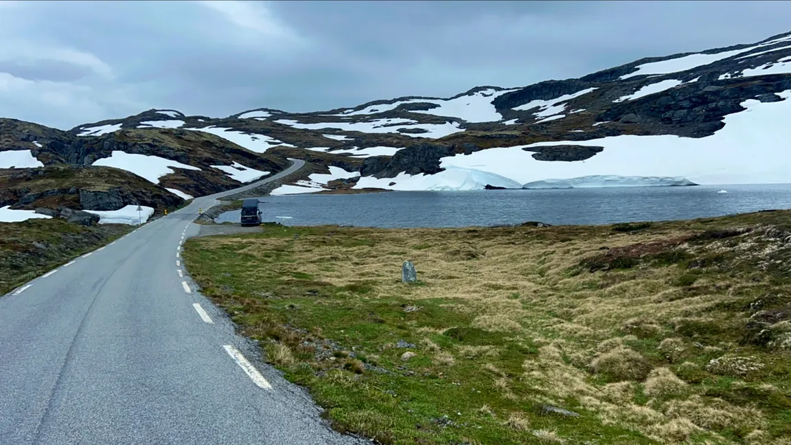 Aurlandsfjellet scenic route (north entry Lærdalsøyri)