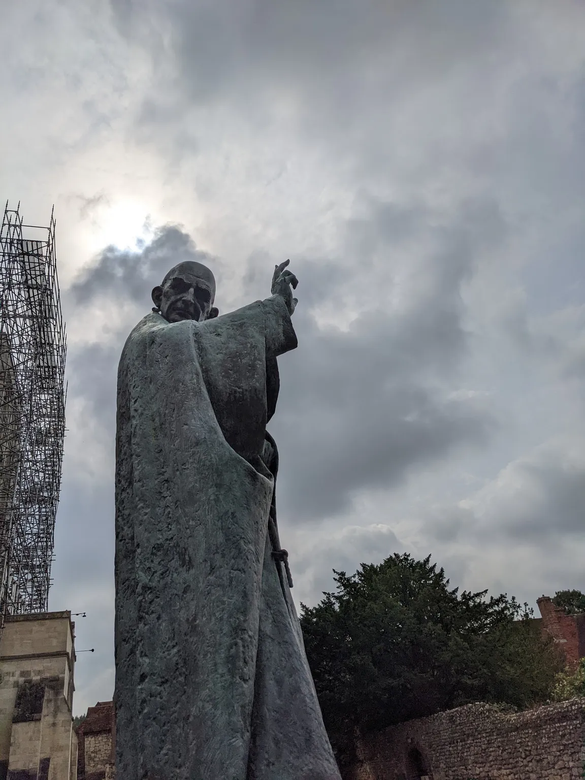Statue of Saint Richard