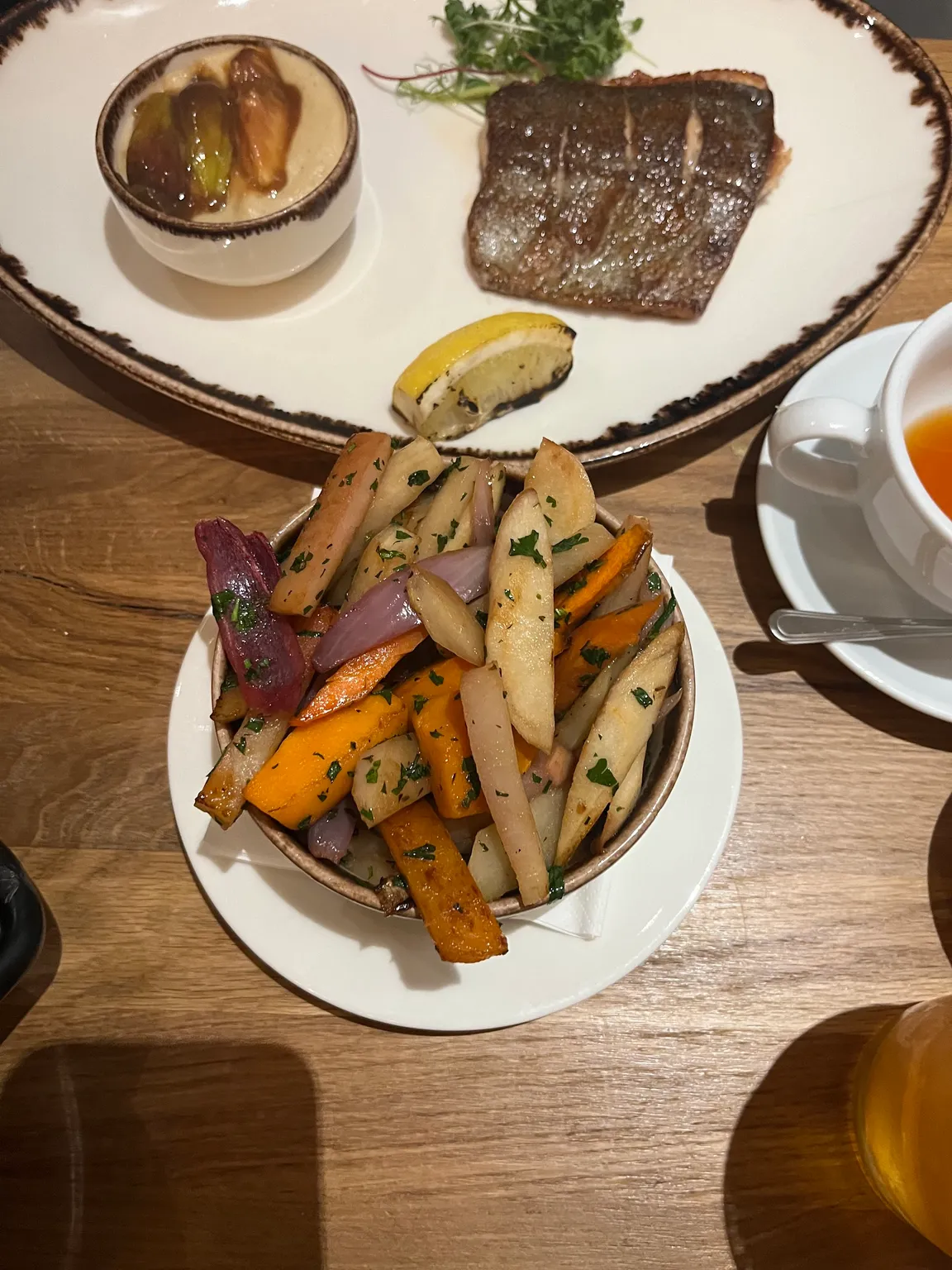 Zafishowani - restaurant - wine bar&store