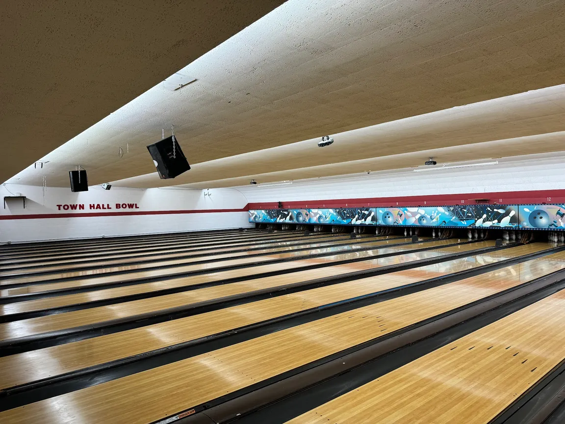 Town Hall Bowl and Banquet