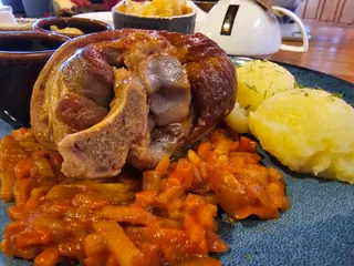 Karczma Podkowa Leśna Restauracja & Hotel