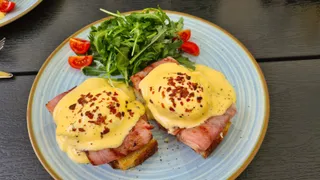 EggsCoBar