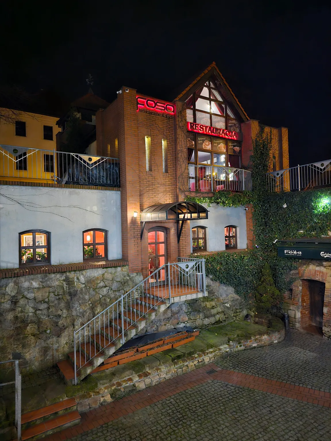 Cafe Fosa Restauracja Włoska & Pub