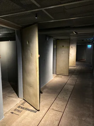 Cele Bezpieki - Ekspozycja Muzeum Powstania Warszawskiego