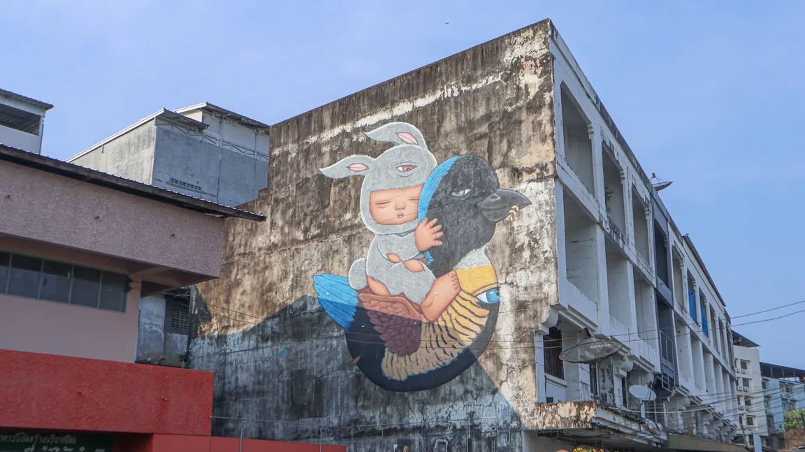 Krabi Street Art : Mardi and Gurney' Pitta