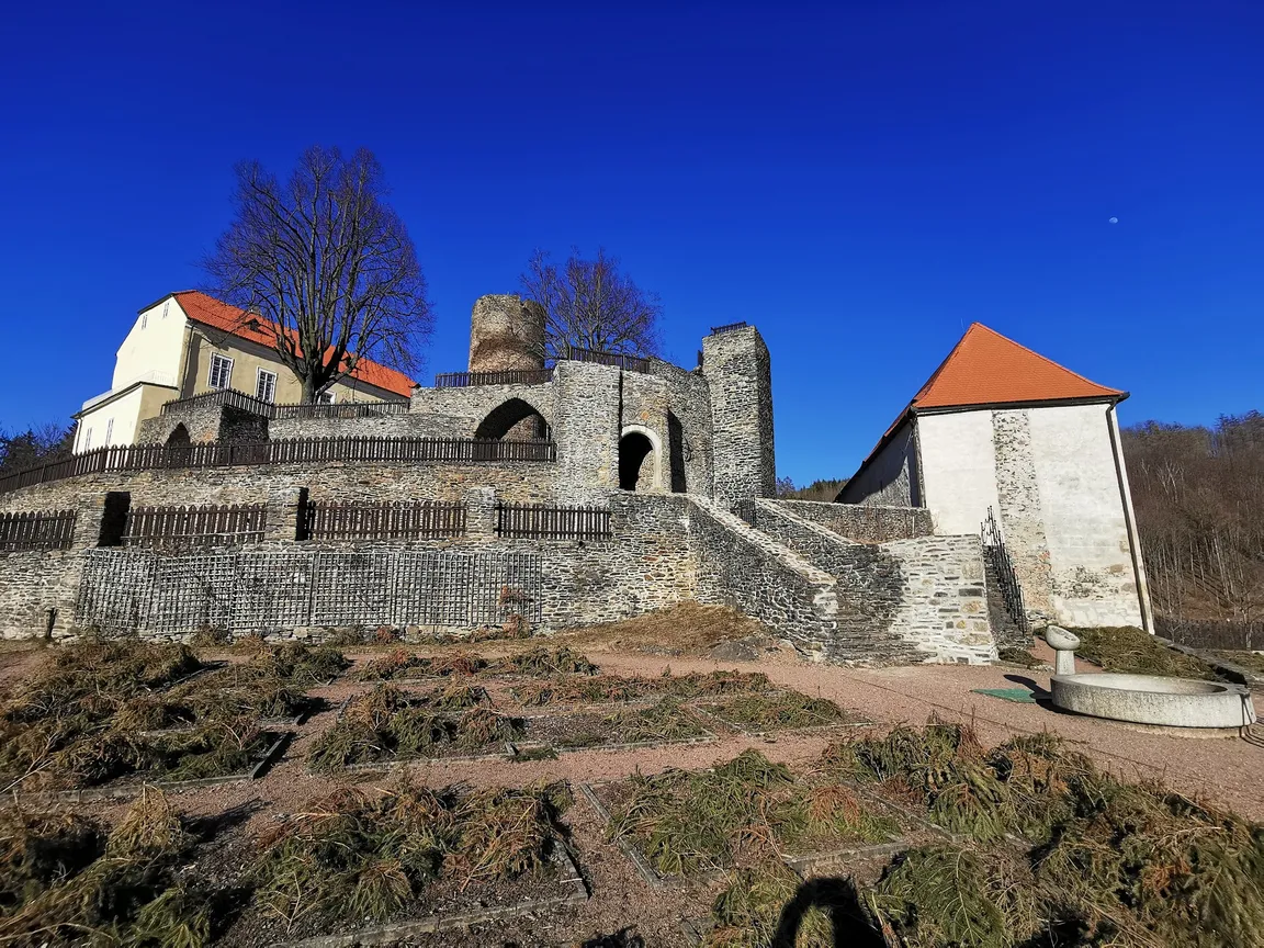 zamek Svojanov