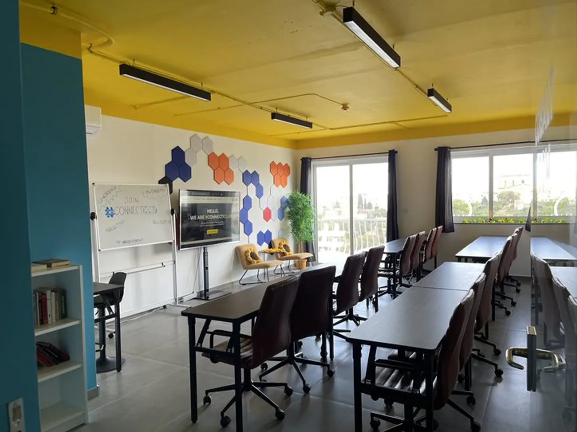 #CONNECTICLUB Coworking & Cultural Centre