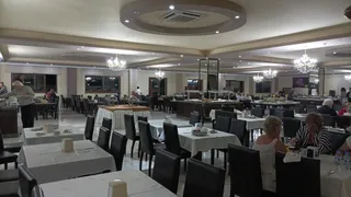 Riverside Garden Resort