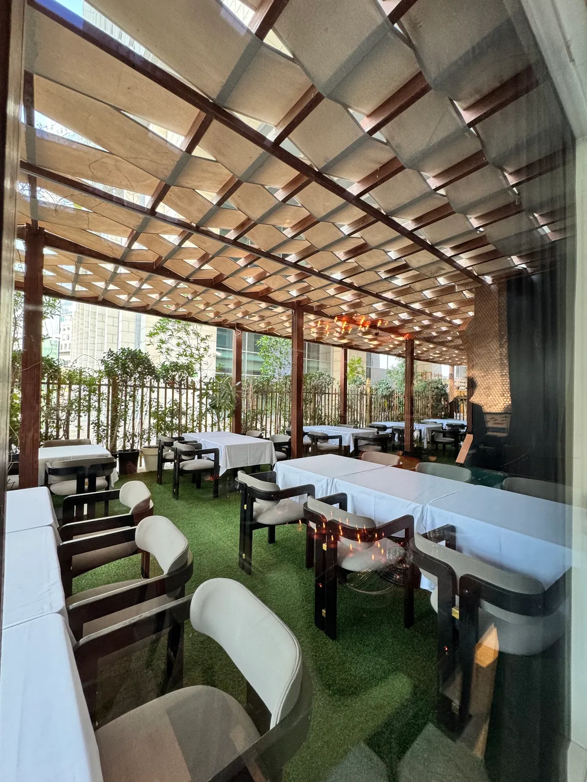 Carnival by Trèsind Restaurant & Bar