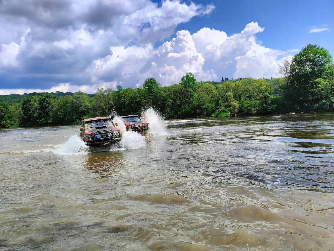 off road Atrakcje Bieszczady wycieczki 4x4