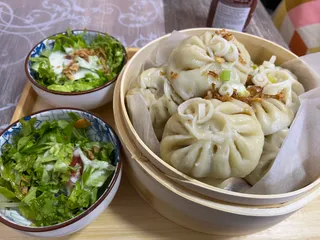 Ganbuuz