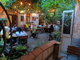Weranda Caffe